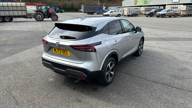 Nissan Qashqai 1.3 DiG-T MH N-Connecta 5dr Petrol Hatchback